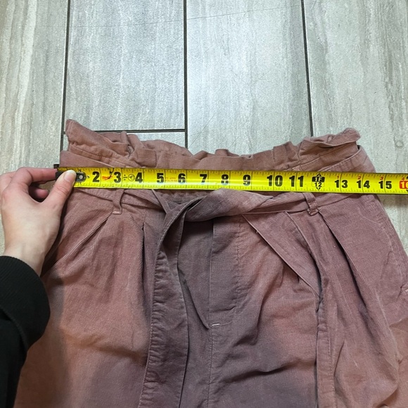 American Eagle AE High Waisted Belted Wide Leg Paper Bag Pants Size Medium - Picture 4 of 7